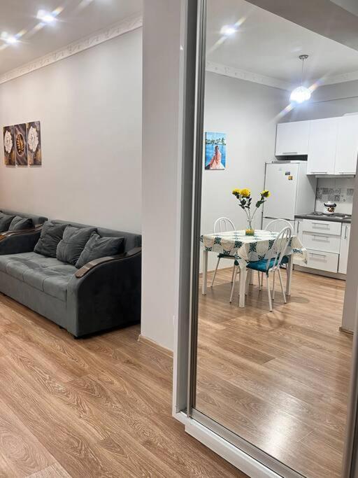 Apartment 2-х комнатная в золотом квадрате