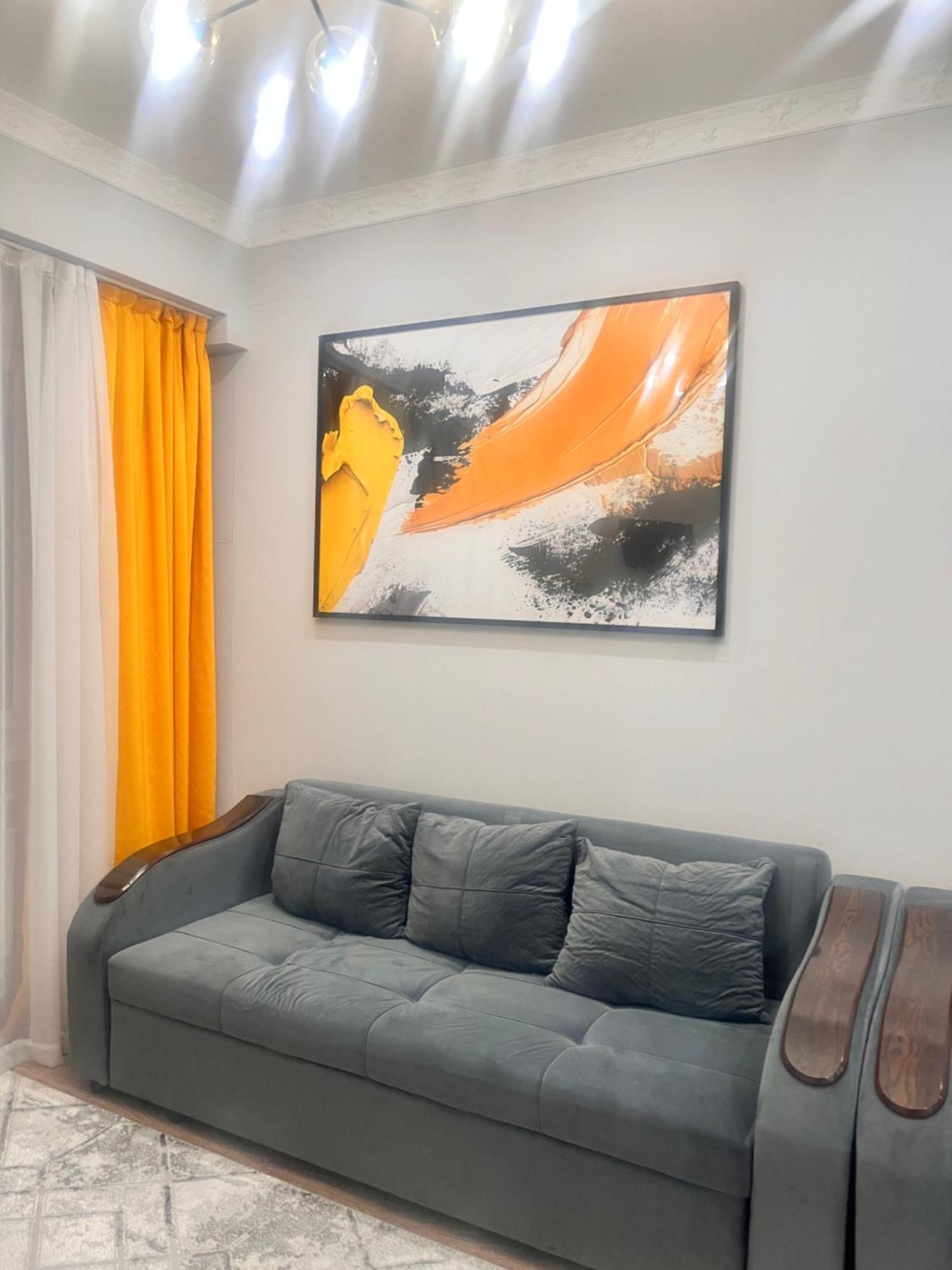 2-х комнатная в золотом квадрате Apartment