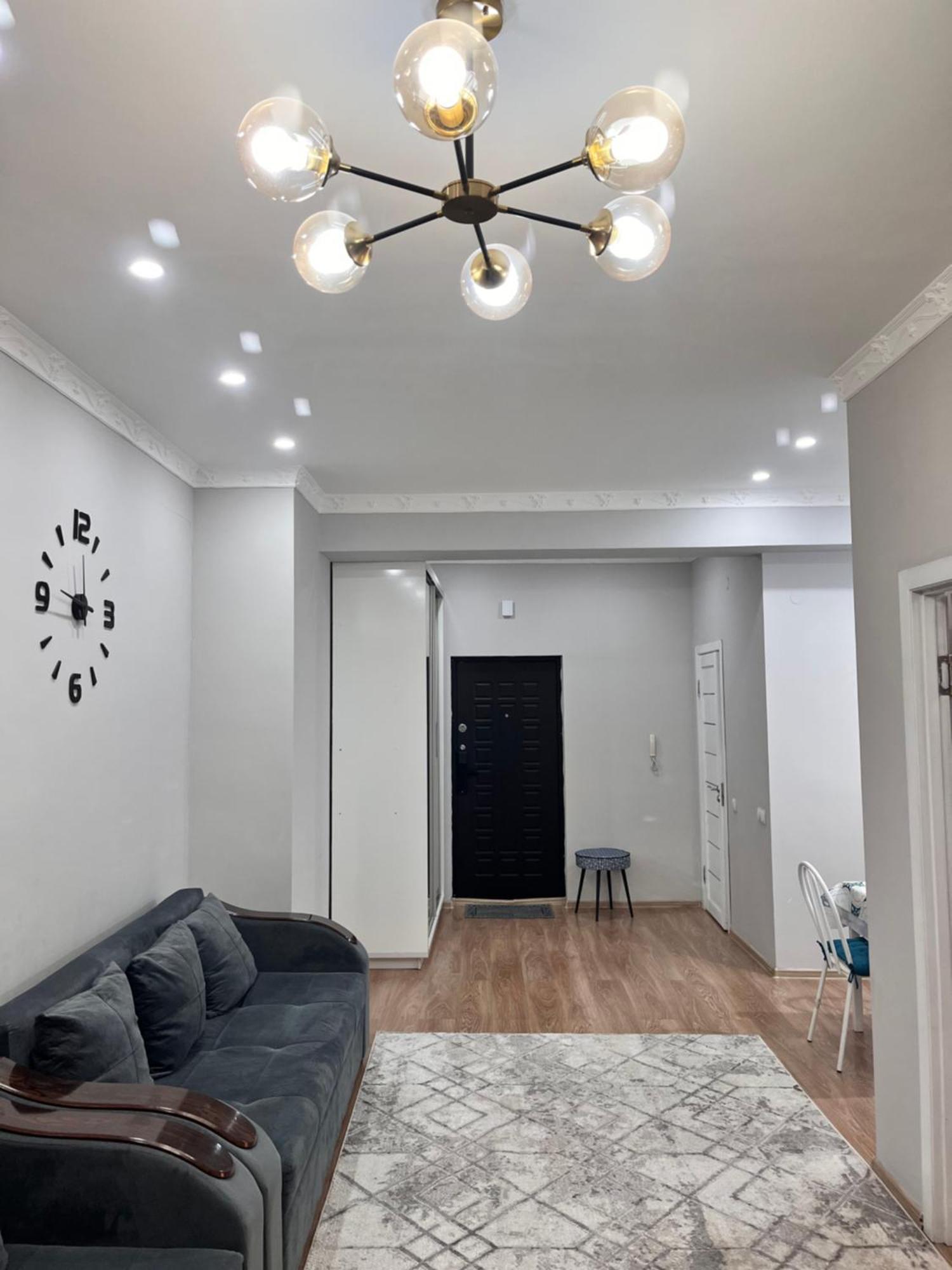 Apartment 2-х комнатная в золотом квадрате *